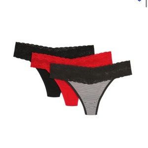 NWT 3 x NATORI BLISS PERFECTION O/S THONGS